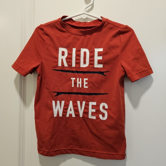 4t Red Old Navy "RIDE THE WAVES" rashguard swimshirt Vacation Spring Break beach - Picture 9 of 14